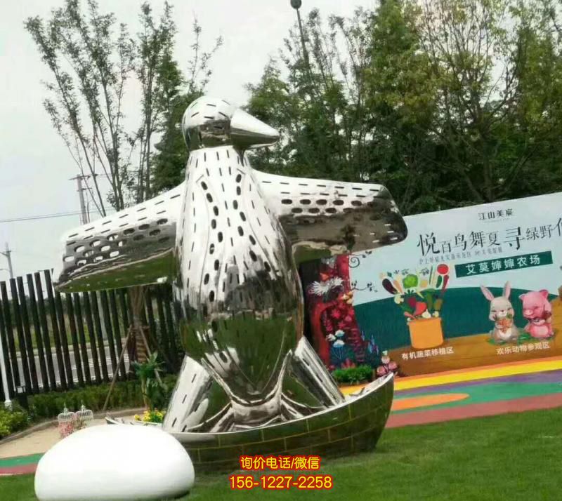 不銹鋼鏡面動(dòng)物園游樂(lè)場(chǎng)大型仿真動(dòng)物抽象個(gè)性天鵝雕塑 不銹鋼鏡面動(dòng)物園游樂(lè)場(chǎng)大型仿真動(dòng)物抽象個(gè)性天鵝雕塑