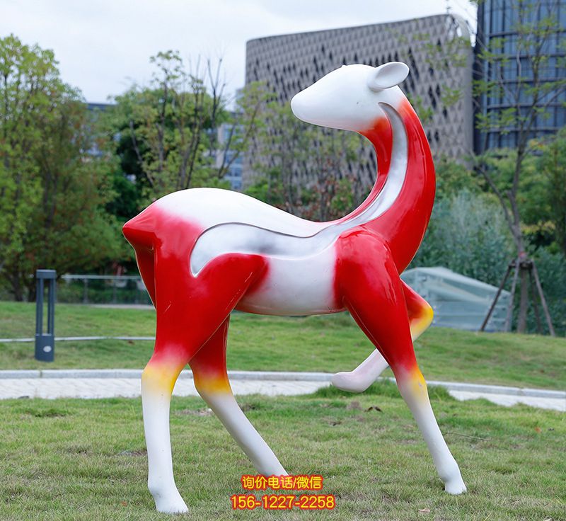 玻璃鋼彩繪創(chuàng)意玻璃鋼彩繪紅色梅花鹿雕塑 玻璃鋼彩繪創(chuàng)意玻璃鋼彩繪紅色梅花鹿雕塑