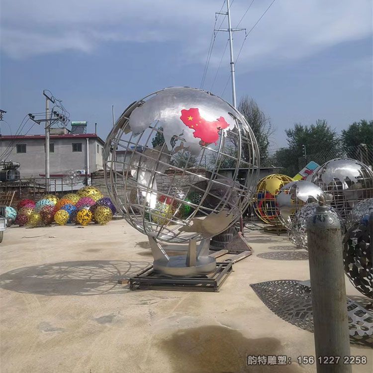 不銹鋼鏤空球雕塑 不銹鋼鏤空球雕塑